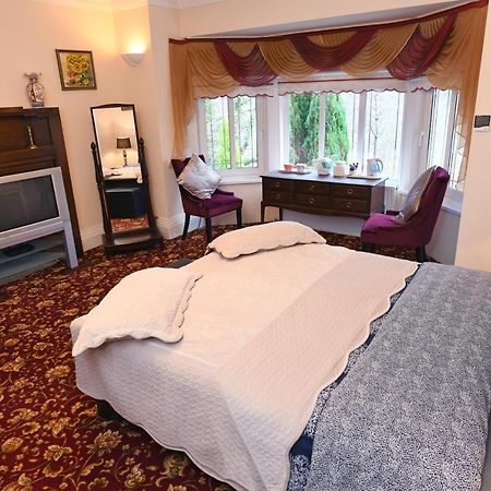 Cilbrwyn Bed & Breakfast สวอนซี ภายนอก รูปภาพ