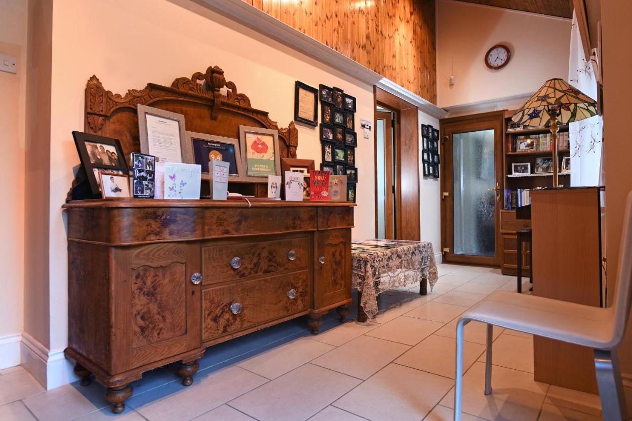 Cilbrwyn Bed & Breakfast สวอนซี ภายนอก รูปภาพ